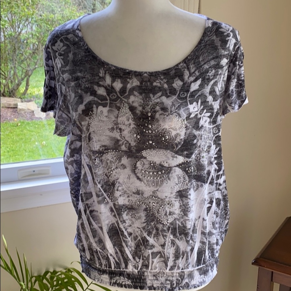 KIARA SHORT SLEEVE TOP